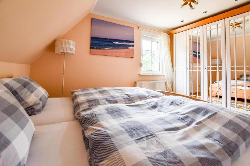 Ferienwohnung Karnitz Im Herzen Von Ruegen エクステリア 写真