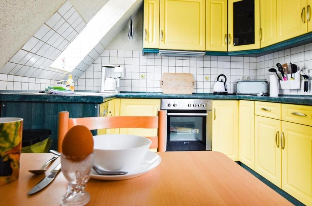Ferienwohnung Karnitz Im Herzen Von Ruegen エクステリア 写真
